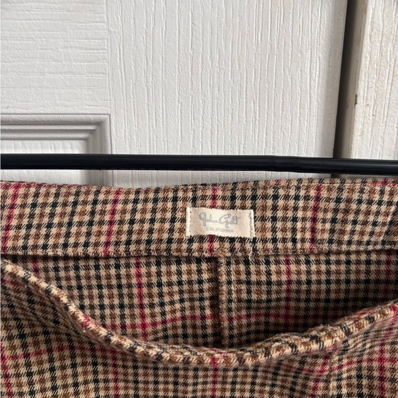 Brandy Melville mini skirt - Picture 2 of 2